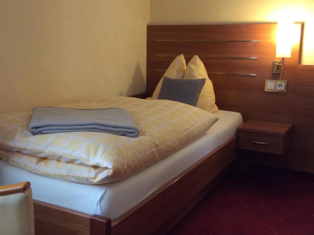 Hotel-Pension Berger ハイデルベルク エクステリア 写真