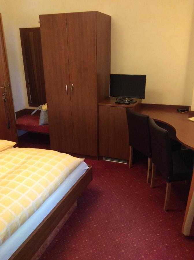 Hotel-Pension Berger ハイデルベルク エクステリア 写真