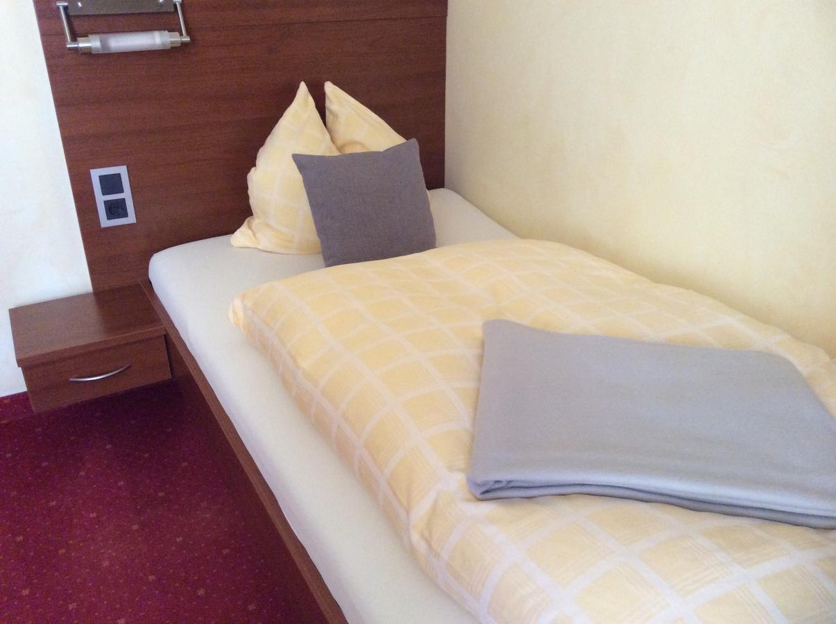 Hotel-Pension Berger ハイデルベルク エクステリア 写真